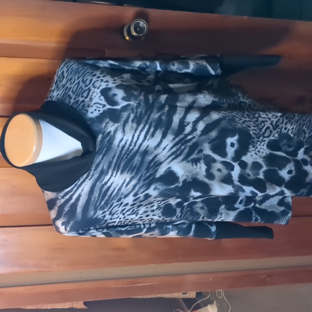 COMPLI K* size L batwing sleeve animal print flowy round hem cowl neck tunic top